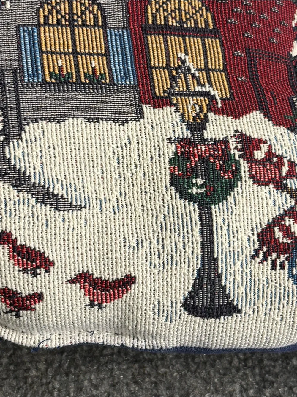 No brand festive home